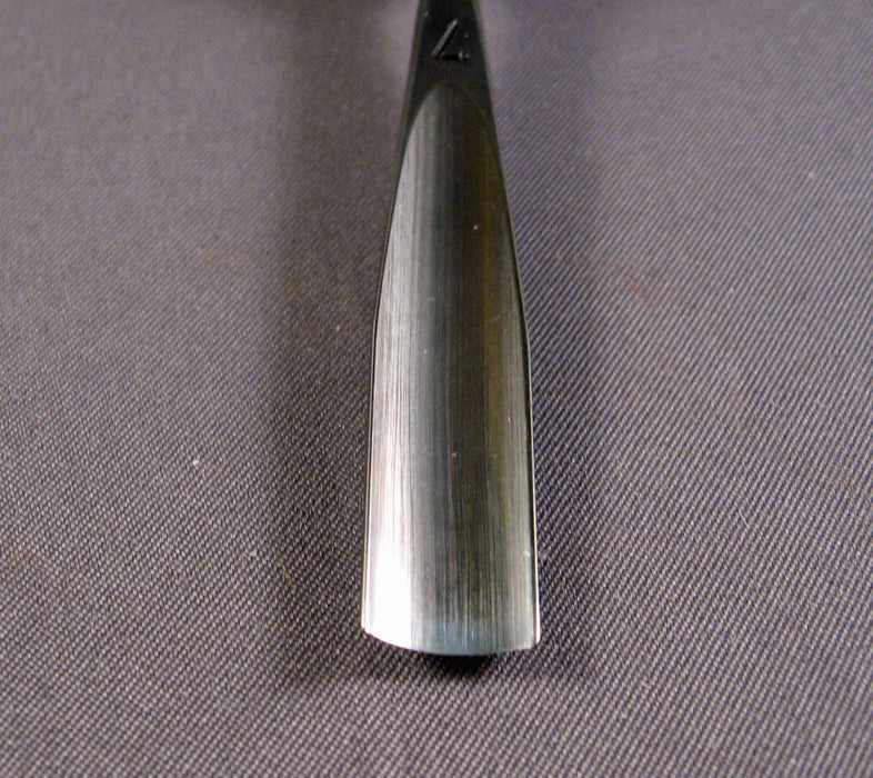 Stubai Palm Tool #7- 10mm Medium Gouge — Mountain Woodcarvers