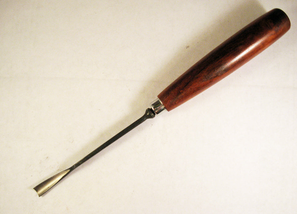 Wood Carving Tool - #8 Deep Gouge FISHTAIL